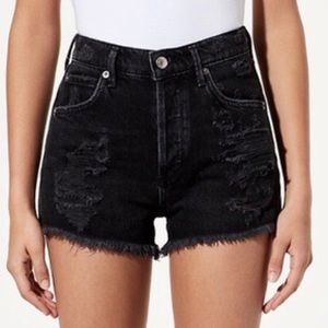 AGOLDE Distressed Jaden Short